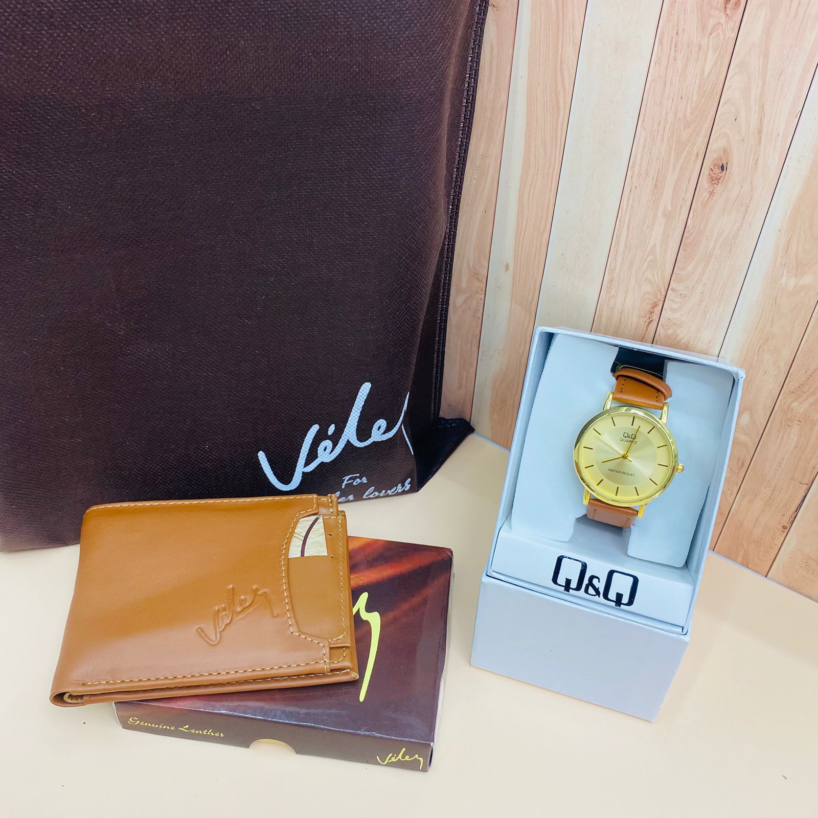 BILLETERA VELEZ + OBSEQUIO RELOJ Q&Q MIEL